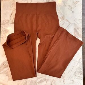 Women's Stylish High-Waisted Brown Leggings